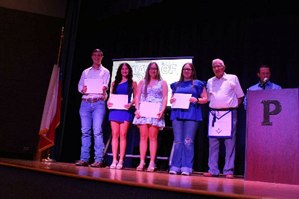 Kyler Richey, Avery Perry, Caleigh Wilson and Clair Wilson, scholarship recipients, Jerome Elder & Garrett Lyons
